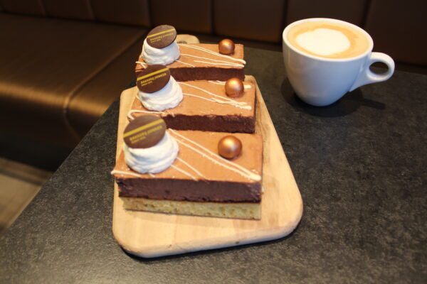 Chocolade mousse gebakje