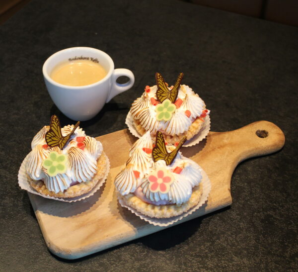 Woudvruchten meringue korstschelp